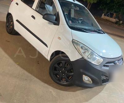 Hyundai i10 miniatura 13