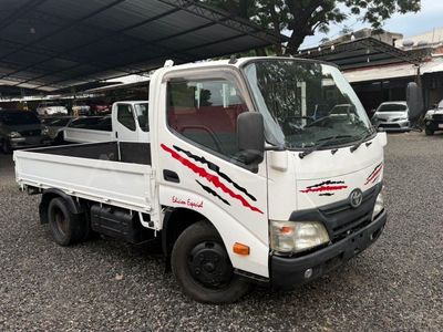 Toyota Dyna thumbnail 1
