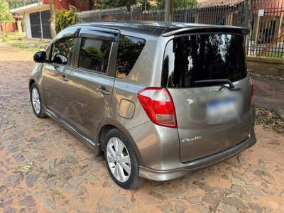 Toyota Ractis miniatura 9