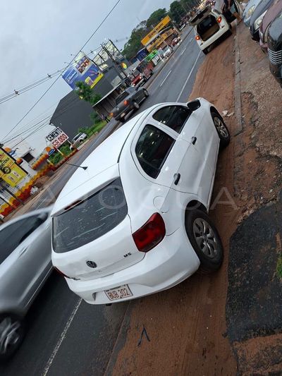 Volkswagen Gol miniatura 3