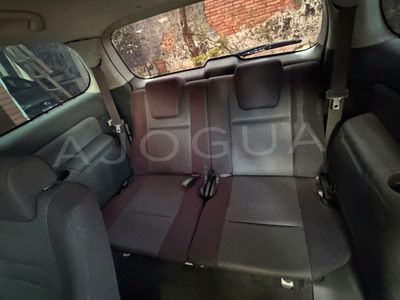 Toyota Wish miniatura 7