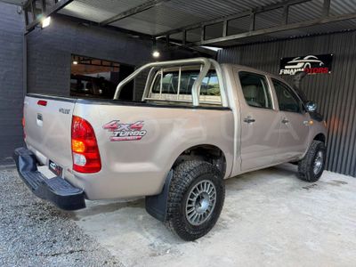 Toyota Hilux miniatura 2