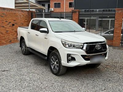 Toyota Hilux miniatura 2