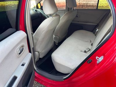 Toyota Vitz miniatura 3