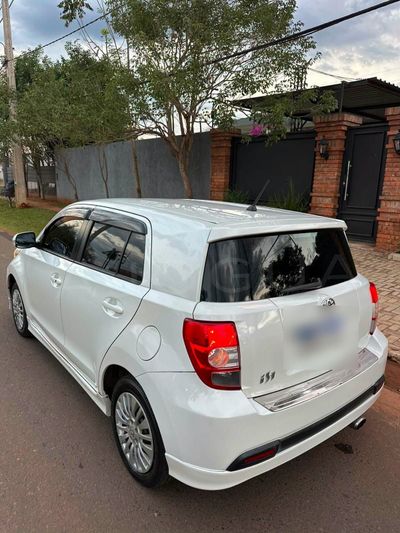 Toyota Ist miniatura 6