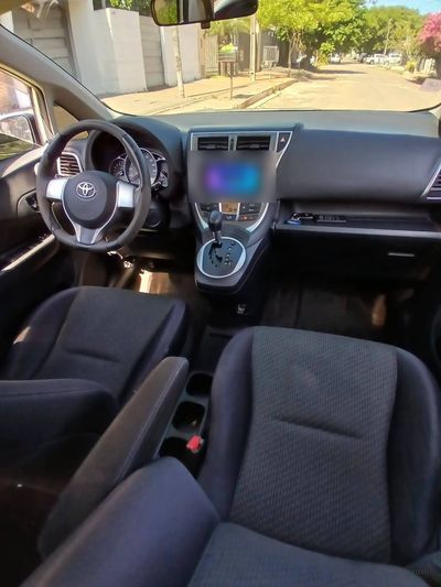 Toyota Ractis miniatura 7