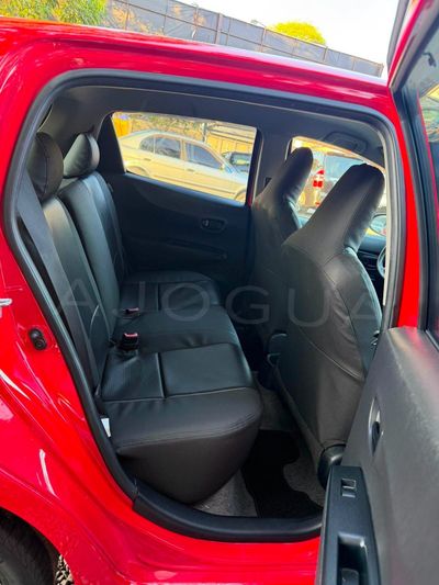 Toyota Vitz miniatura 7