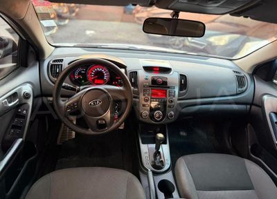 Kia Cerato miniatura 9