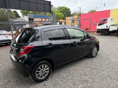 Toyota Vitz miniatura 4