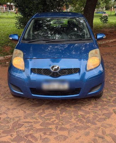 Toyota Vitz miniatura 6