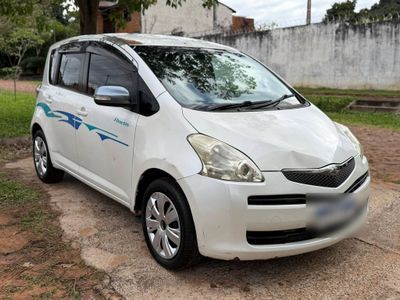 Toyota Ractis thumbnail 1
