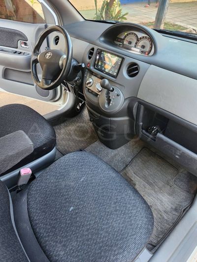 Toyota Sienta miniatura 6