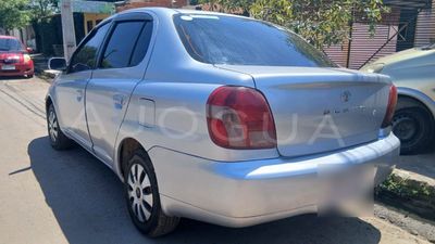 Toyota Platz miniatura 5