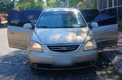 Kia Carens miniatura 2