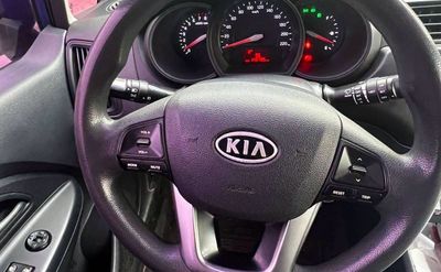 Kia Rio miniatura 7