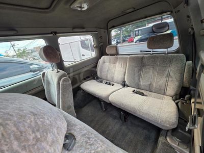 Toyota Noah miniatura 7