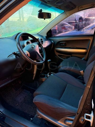 Toyota Ist miniatura 10