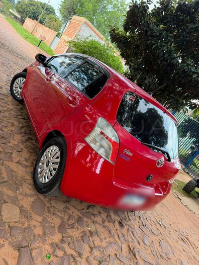 Toyota Vitz miniatura 7