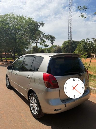 Toyota Spacio miniatura 3