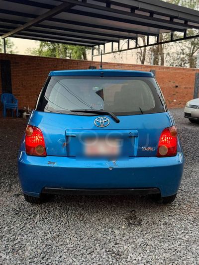 Toyota Ist miniatura 5