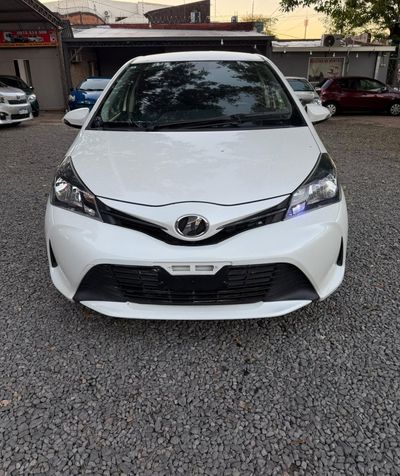 Toyota Voxy miniatura 2