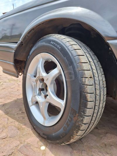 Toyota FunCargo miniatura 8
