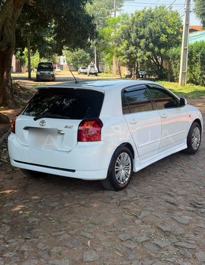 Toyota Allex miniatura 7