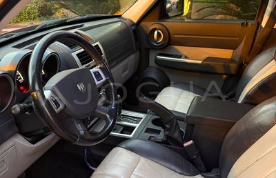Dodge Nitro miniatura 12