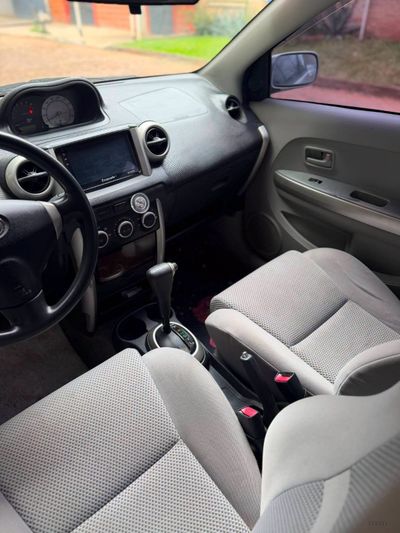 Toyota Ist miniatura 9