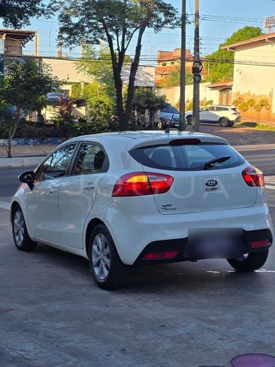 Kia Rio miniatura 5