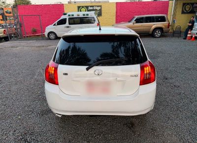Toyota RUNX miniatura 8