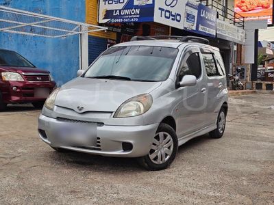 Toyota FunCargo thumbnail 1