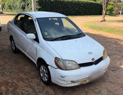Toyota Platz 2001