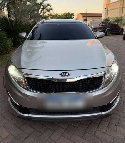 Kia K5 miniatura 2