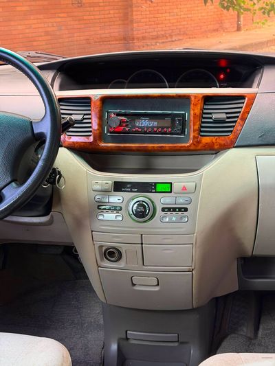 Toyota Spacio miniatura 14