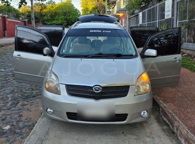 Toyota Corolla Spacio miniatura 2