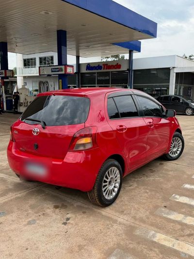 Toyota Vitz miniatura 6