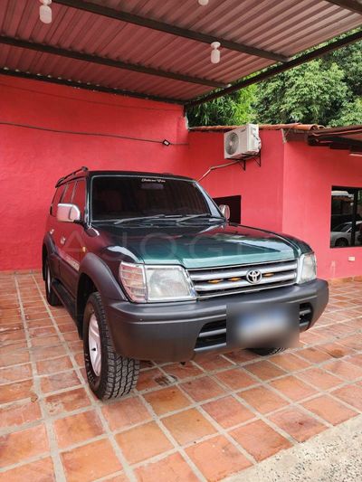 Toyota Prado miniatura 2