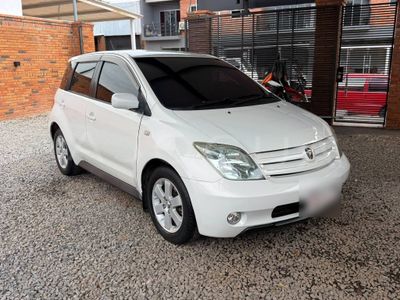 Toyota Ist 2003