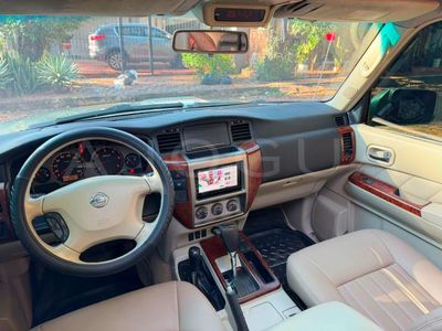 Nissan Patrol miniatura 12