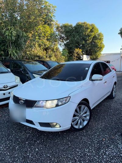 Kia Cerato miniatura 2