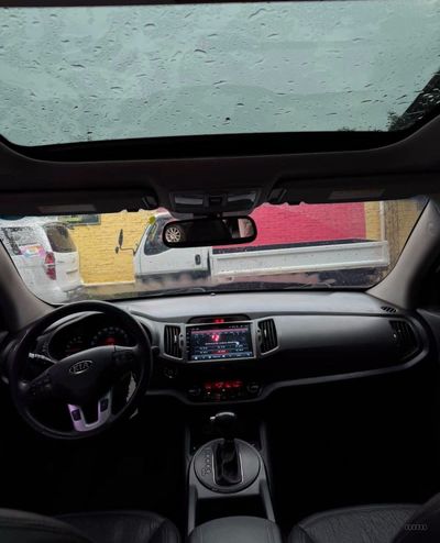 Kia Sportage miniatura 8