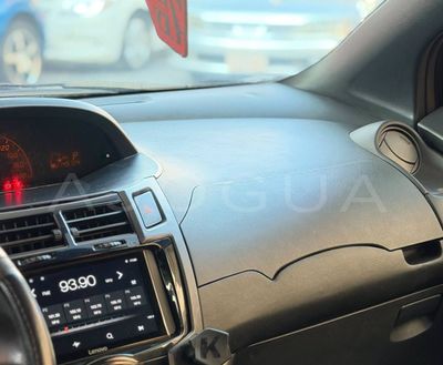 Toyota Vitz miniatura 7
