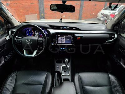Toyota Hilux miniatura 11