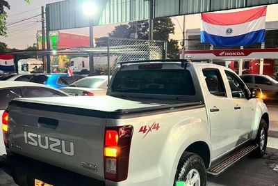 Isuzu D-MAX miniatura 7