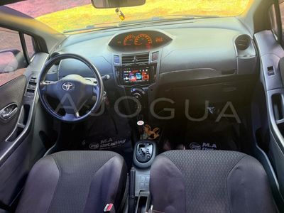 Toyota Vitz miniatura 6
