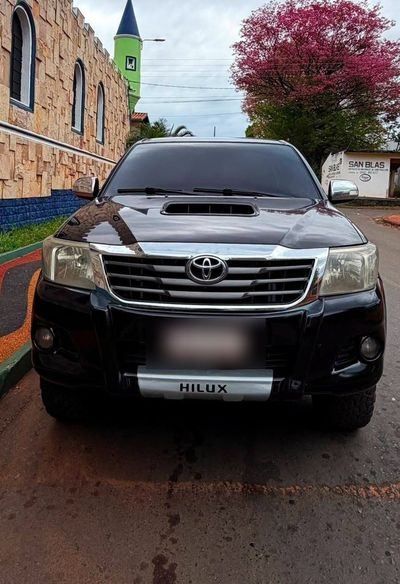Toyota Hilux 2013