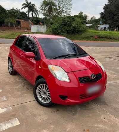 Toyota Vitz thumbnail 1