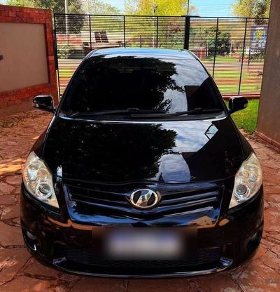 Toyota Auris miniatura 4