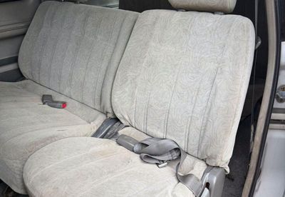 Toyota Noah miniatura 7